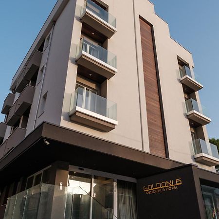 Residence Goldoni6 Suite Apartment Rimini Luaran gambar