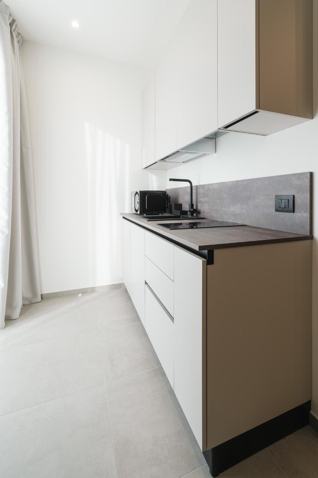 Residence Goldoni6 Suite Apartment Rimini Luaran gambar