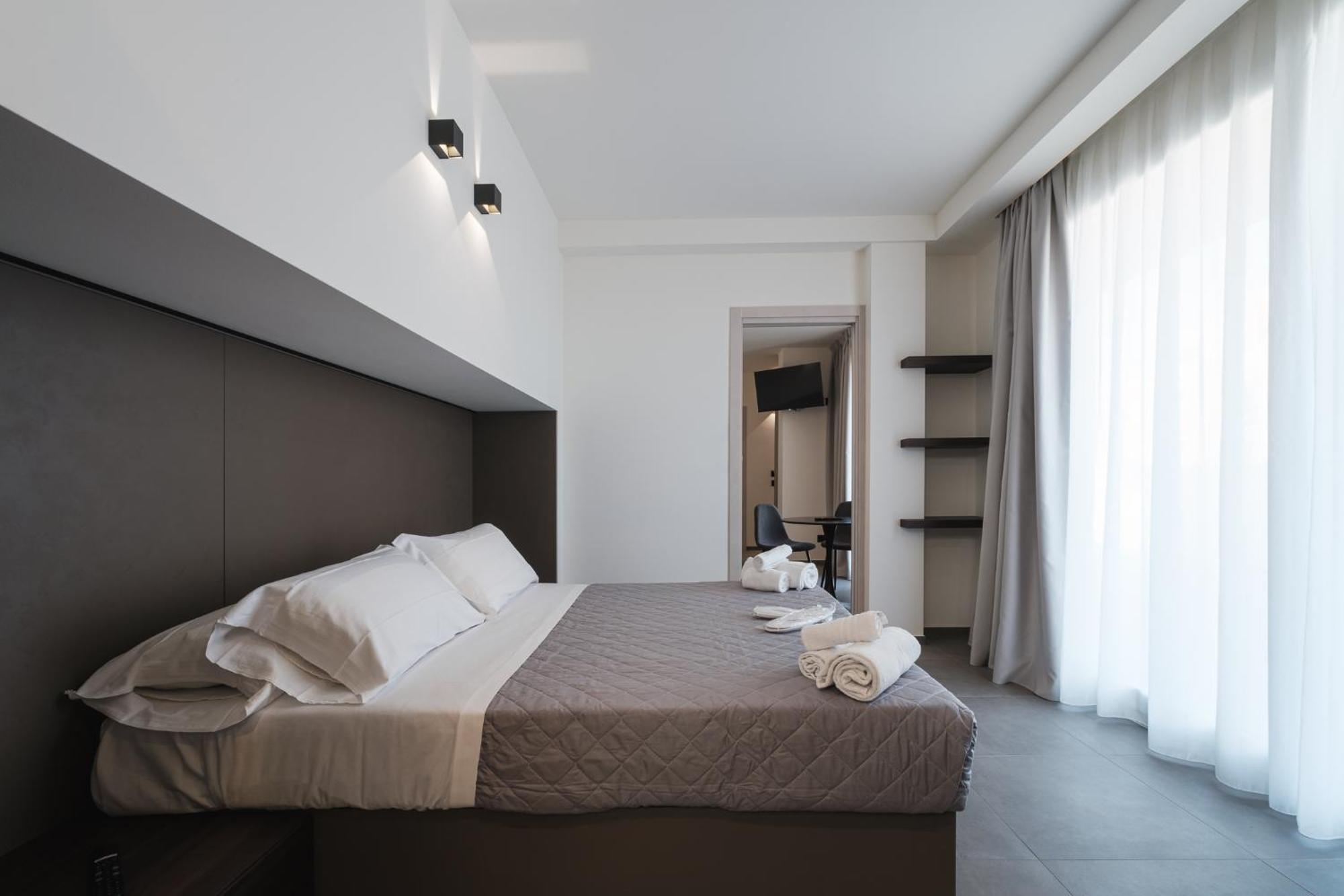Residence Goldoni6 Suite Apartment Rimini Luaran gambar